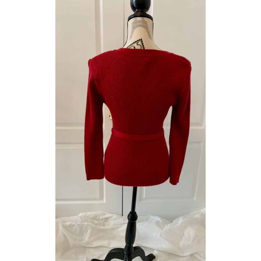 Red sweater - Picture 2 of 4